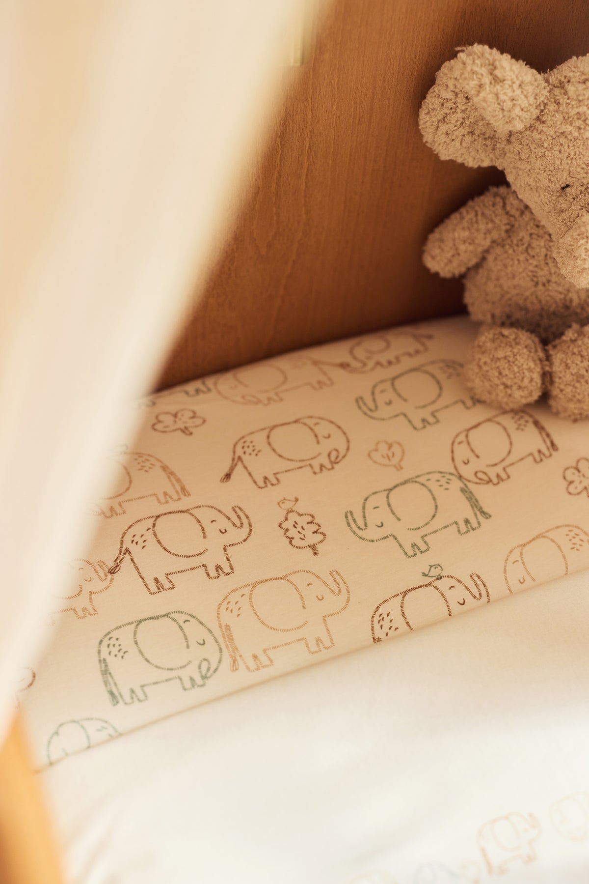 Fitted Sheet Jersey 60x120cm Elephant Tales