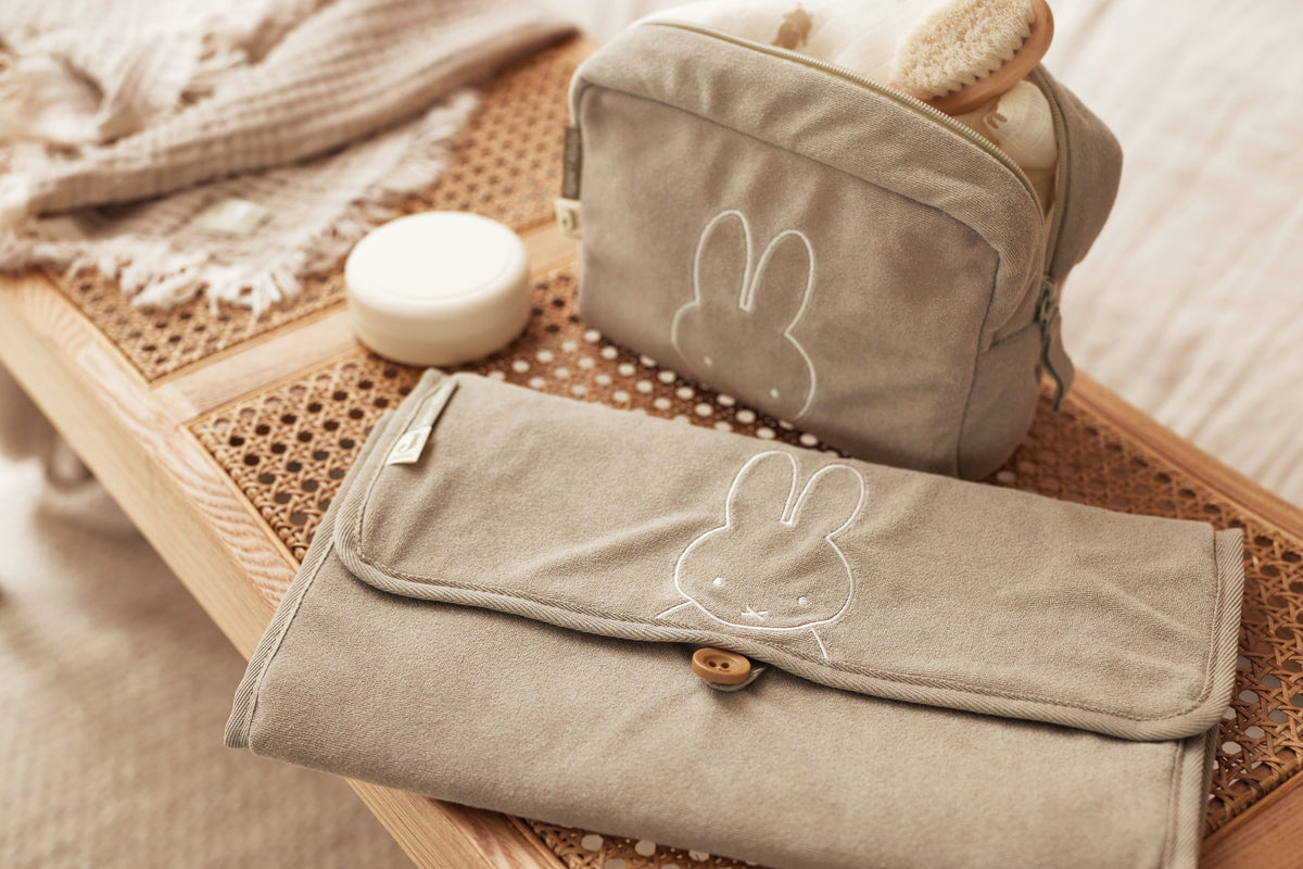 Jollein Skötunderlägg Terry Miffy Olive Green