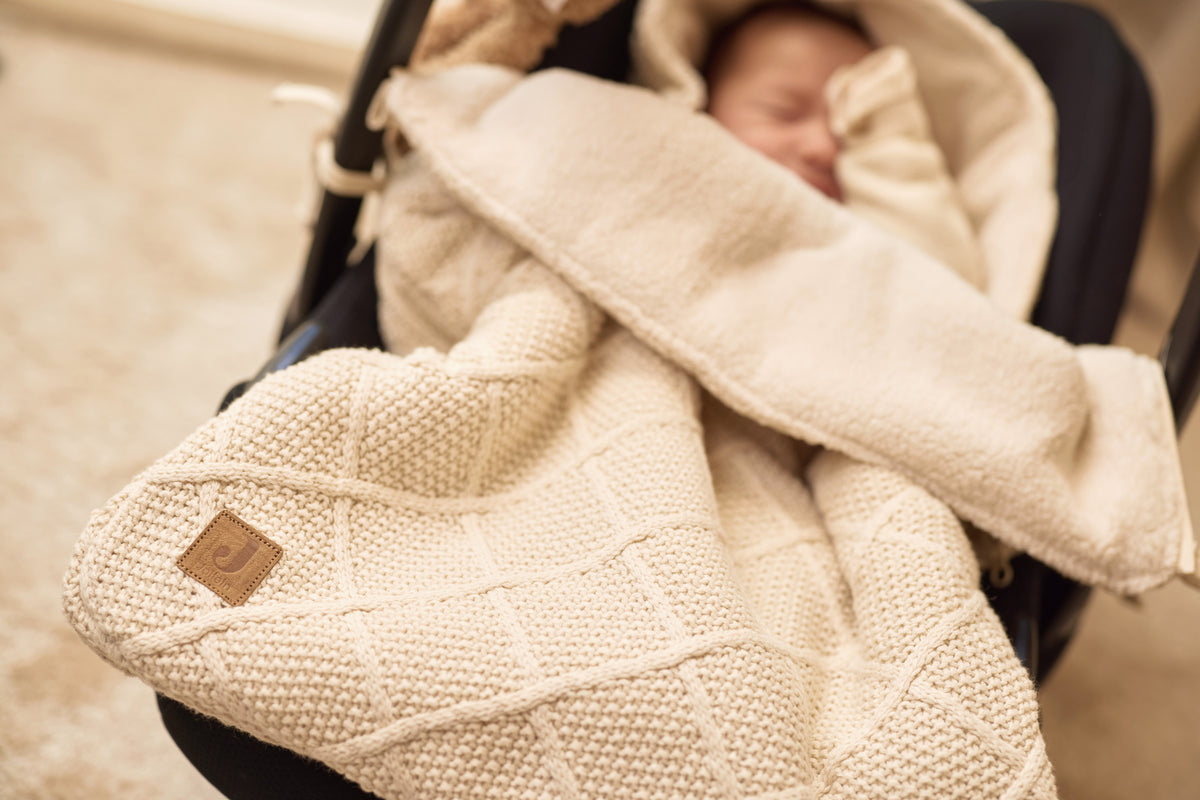 Jollein Åkpåse Babyskydd 0+ 3/5 points Check Knit Oatmeal