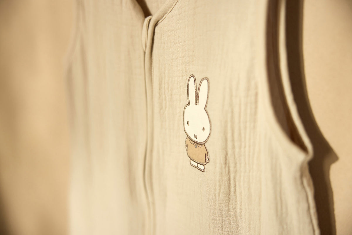 Jollein Sovpåse Muslin 70cm Miffy Applique Family Farm
