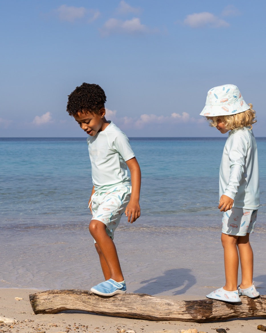 Playshoes